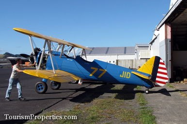 Stearman aircraft for sale in Auckland and who wants to buy this "warbird"!